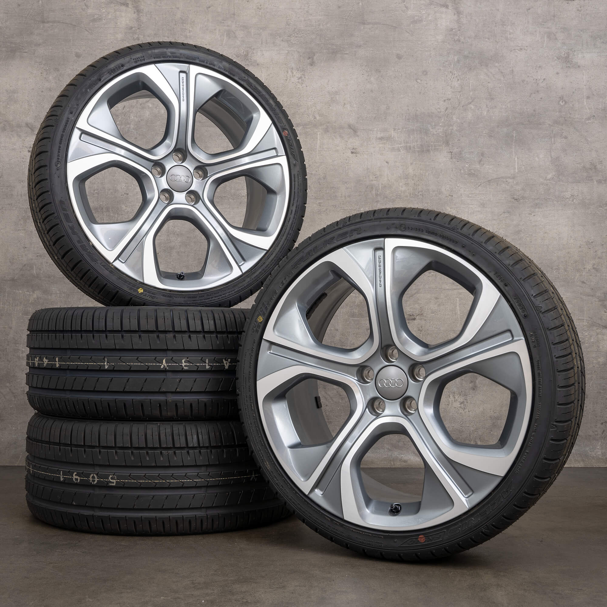 OEM AUDI A1 8X0071498BQW8 7.5X18 5X100 ET39.5/57.1 stříbrná/leštěná