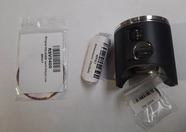 Píst Wossner KTM (2T) SX 125 (SX125) 01-22, EXC 125 (EXC125) 01-22 GAS GAS MC/EC 125 ;21-22 1 kroužek (53,95mm)(ploché dno s válcovaným okrajem)