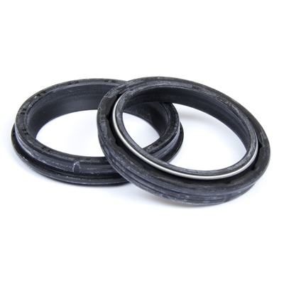 PROX stírací kroužky vidlice HONDA CR 250 97-07, CRF 250R 04-09, CRF 250X 04-17, CRF 450R 02-08, CRF 450X 05-17, SUZUKI RM 125 01-11, RM 250 04-12, RMZ 250 07-12 SHOWA 47X58mm (ARI106) (NOK) MADE IN JAPAN (2 ks)