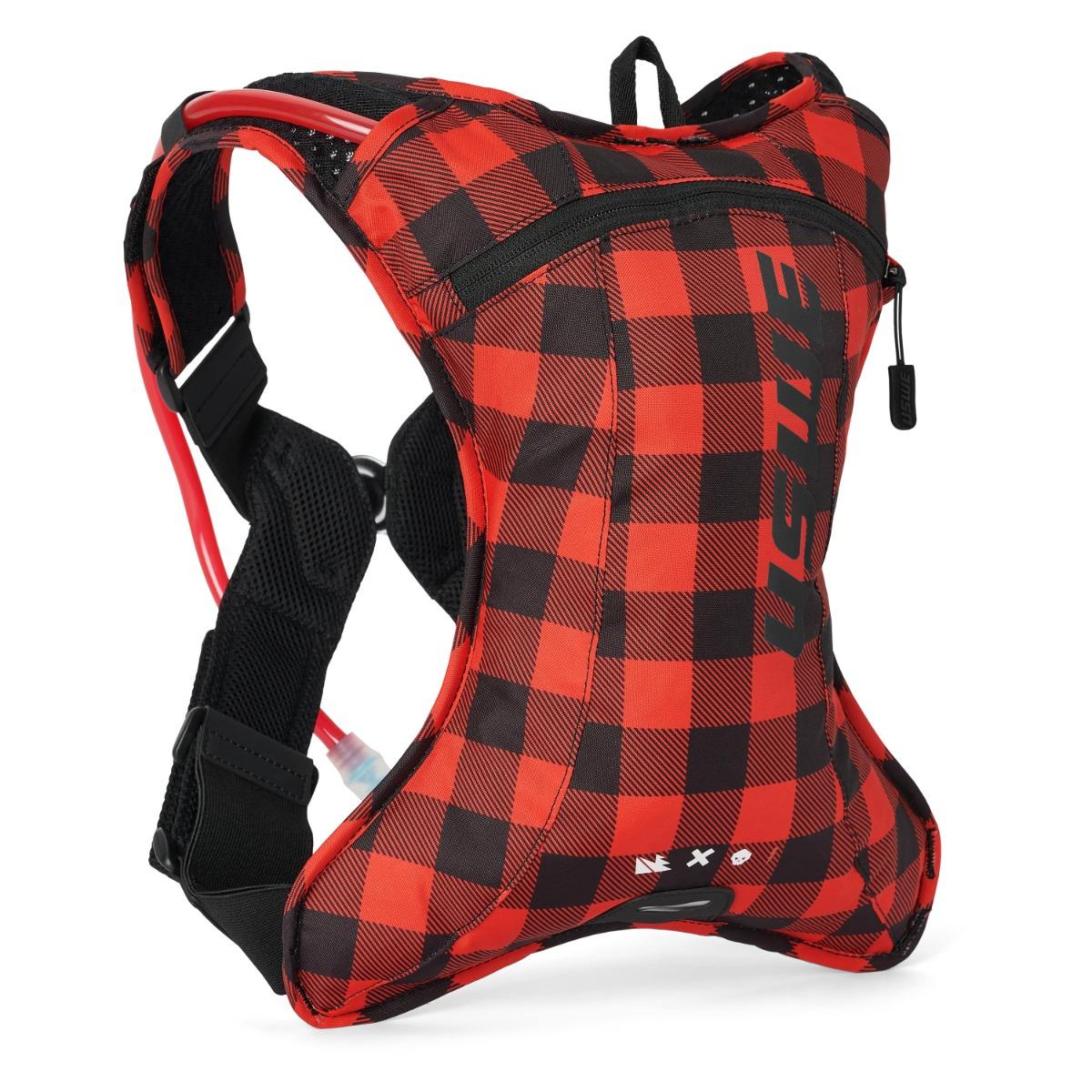 USWE CAMEL BAG OUTLANDER XC 2 FLANNEL barva černo-červená MOTO/jízdní kolo objem 1,5L tekutina (2L batoh)