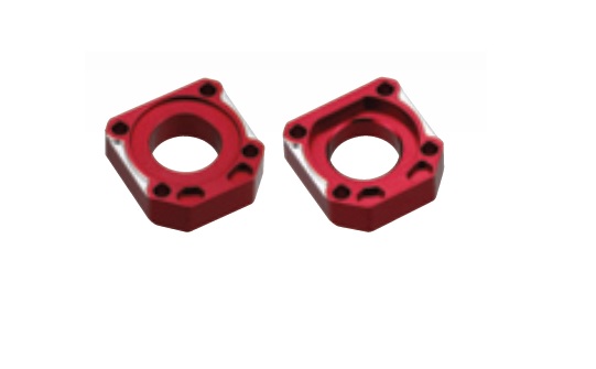 ACCEL napínač zadní osy HONDA CBR 600RR 05-10, 1000RR barva červená -