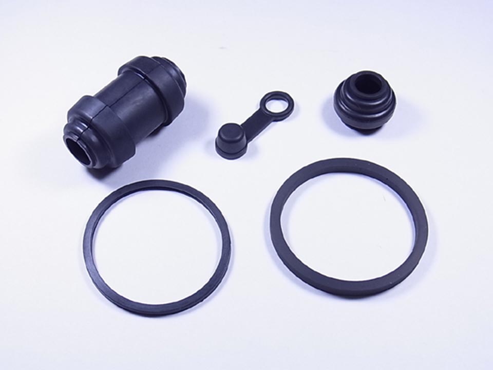 TOURMAX opravná sada brzdiče zadní SUZUKI DL 650 V-STROM 04-10 ,DL 1000 V-STROM 02-10, GSX 650F 08-09, GSF 1250 07-10, SV 1000 03-1 vyrobeno v Japonsku
