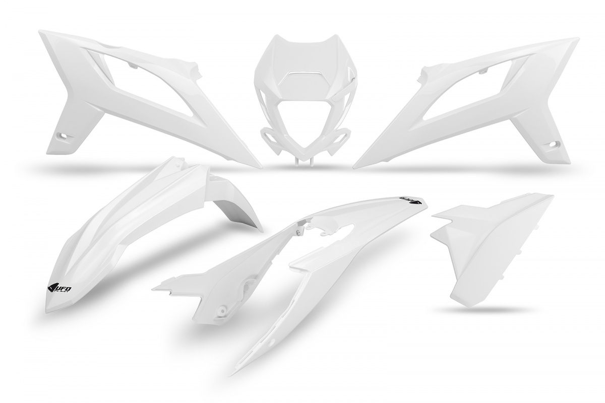 Complete set of plastics UFO BEKIT800043