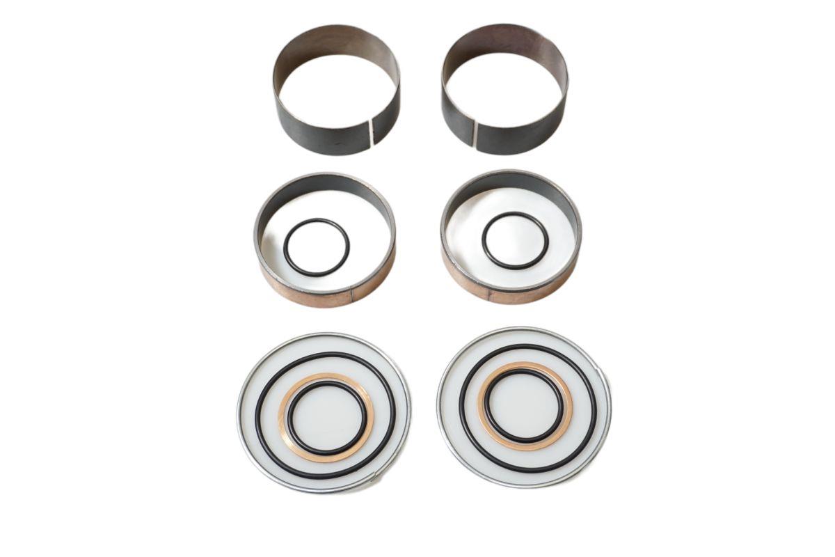 BEARING WORX sada pouzder přední vidlice KTM EXC 250/300 08-11, EXC 450 08-11, SX 125 08-11, SXF 250 08-11 (38-6074) (BEARING WORX sada pouzder)