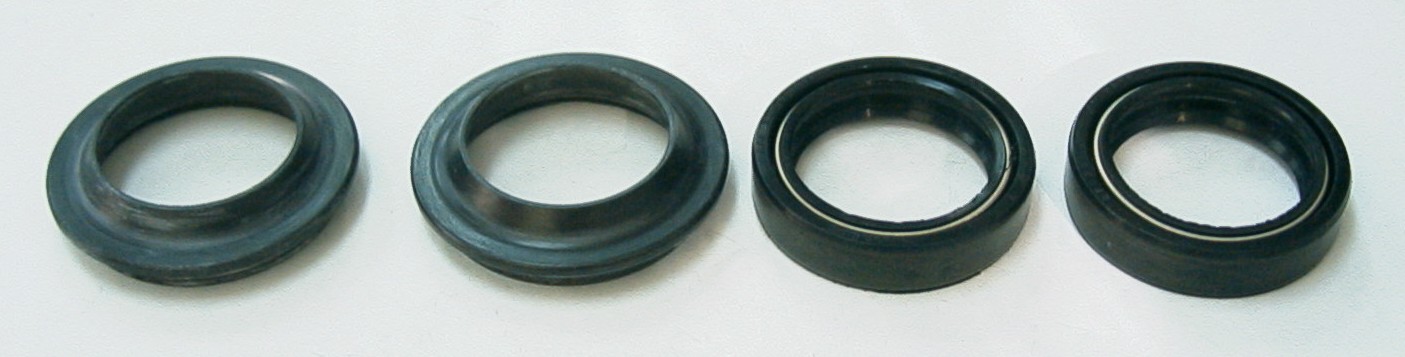 TOURMAX gufera vidlice a prachovky (komplet) (36X48X11/12,5) KAWASAKI GPZ500S 87-93, EL250/252, EN450/500 85-95 vyrobeno v Japonsku