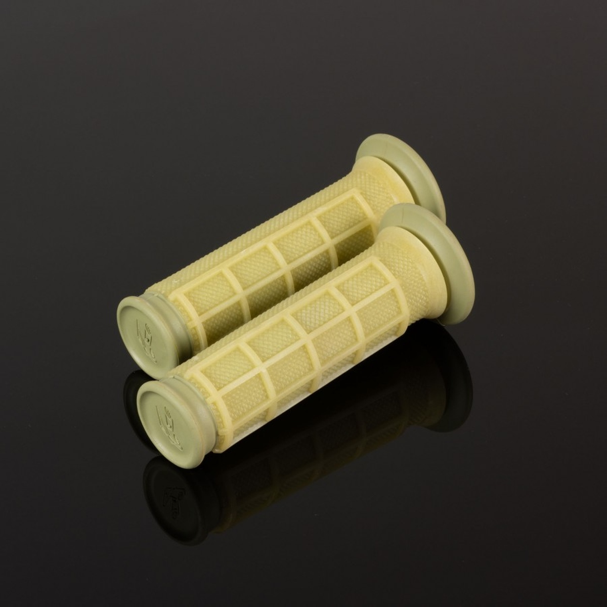 RENTHAL gripy ATV KEVLAR DUAL COMPOUND HALF WAFFLE, dvousložkové, kevlar, barva kevlar