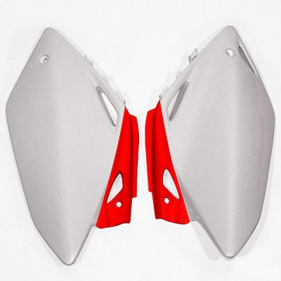 UFO boční tabulky HONDA CRF 450R 05-06 barva OEM (bílá/červená)