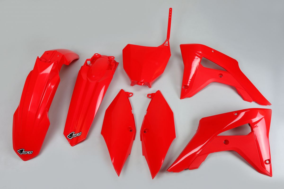 Complete set of plastics UFO HOKIT120070