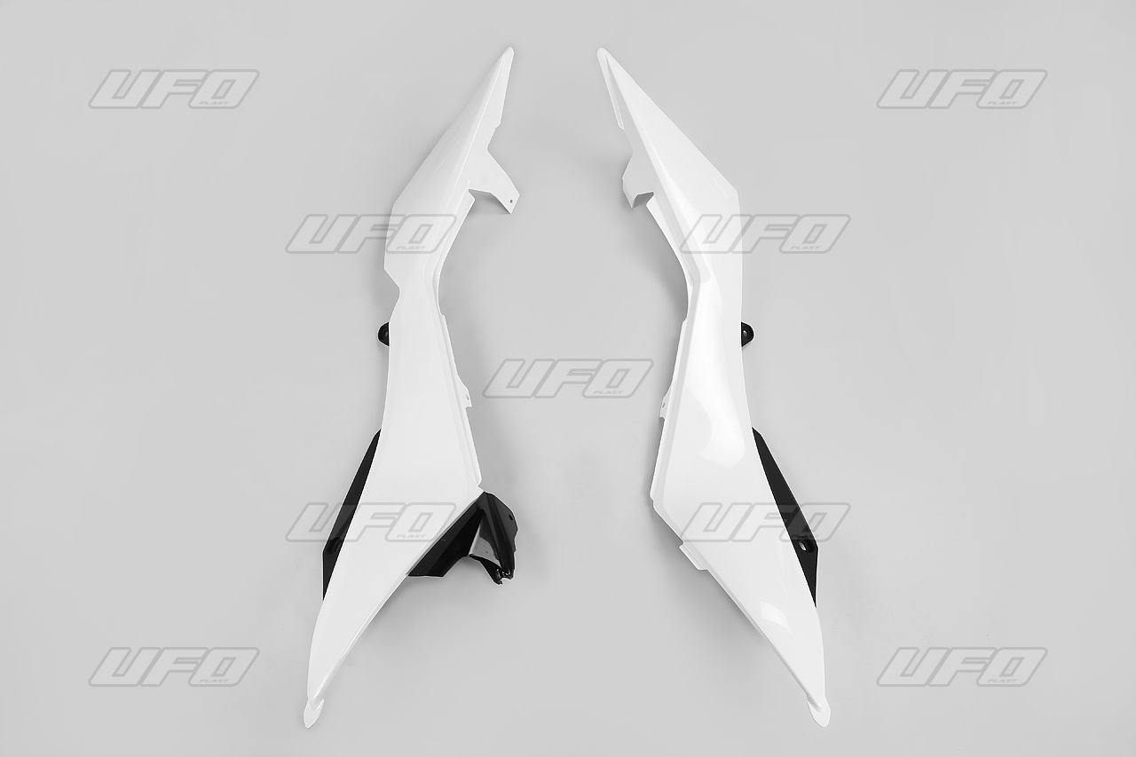 UFO boční tabulky na startovací číslo HUSQVARNA TC/TE 449/511 11-13 barva bílá