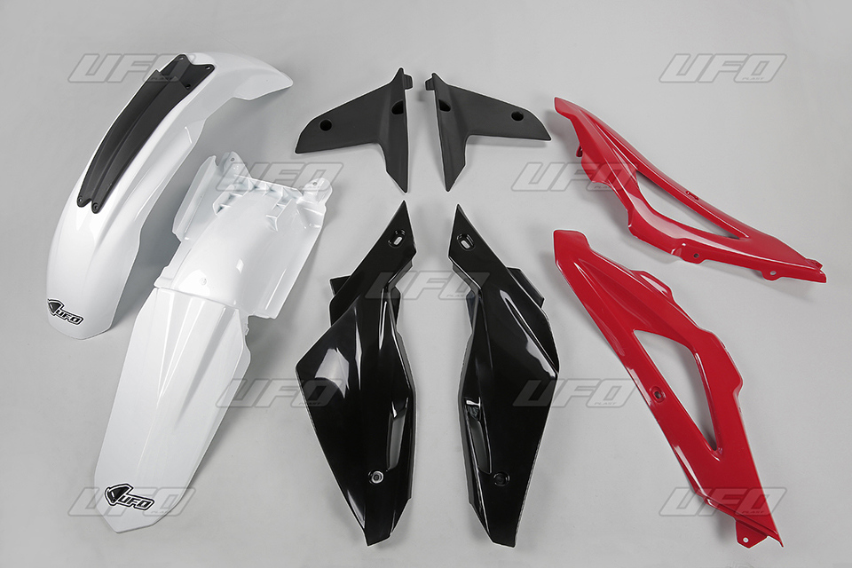 Complete set of plastics UFO HUKIT607999