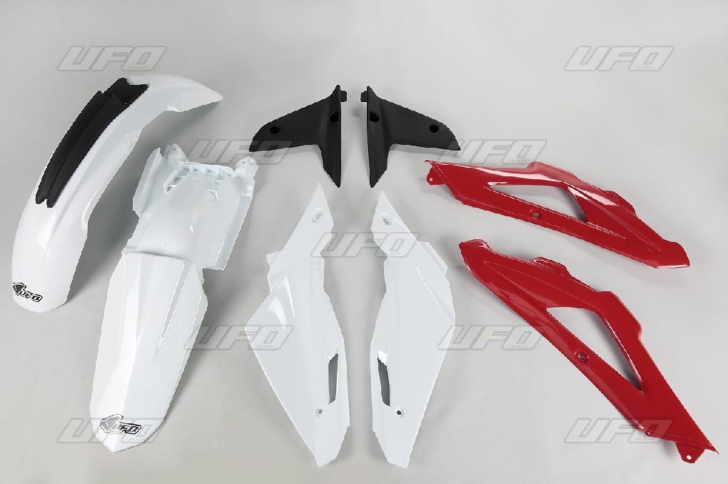 Complete set of plastics UFO HUKIT609999