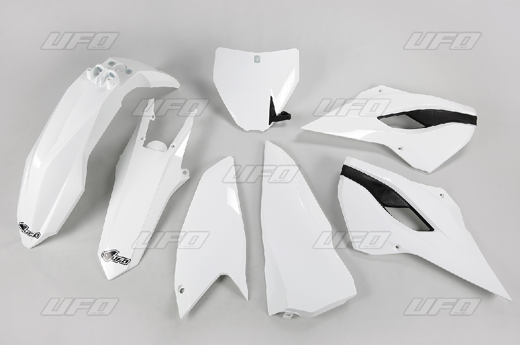 Complete set of plastics UFO HUKIT617041