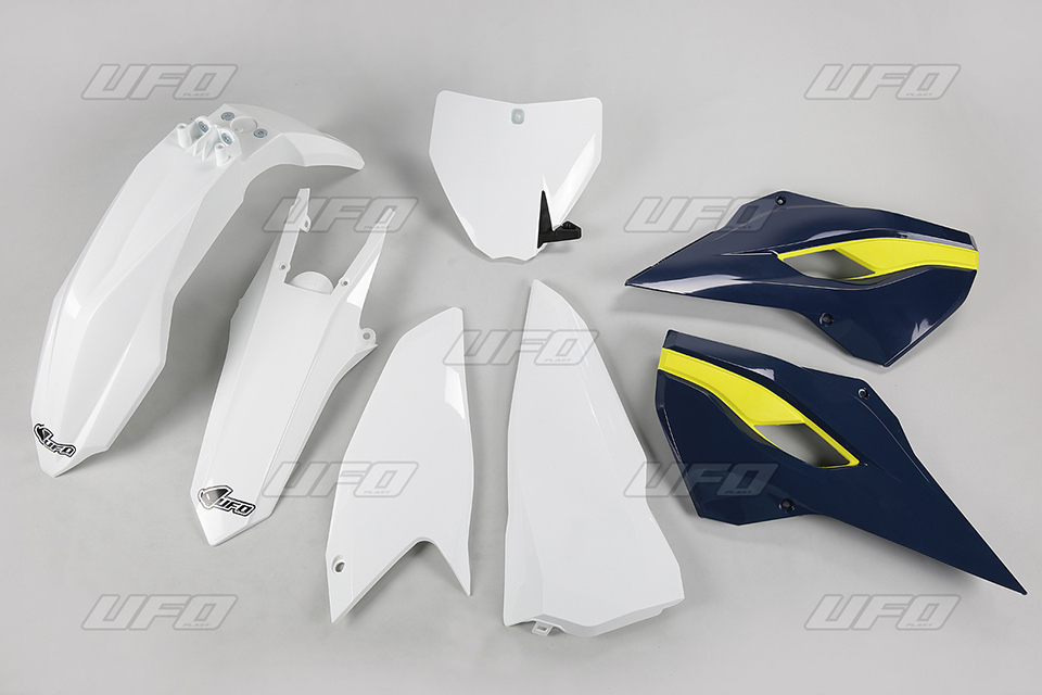 Complete set of plastics UFO HUKIT617999