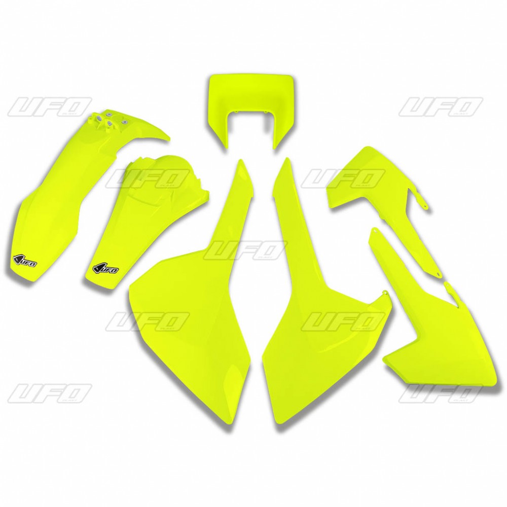 Complete set of plastics UFO HUKIT621DFLU