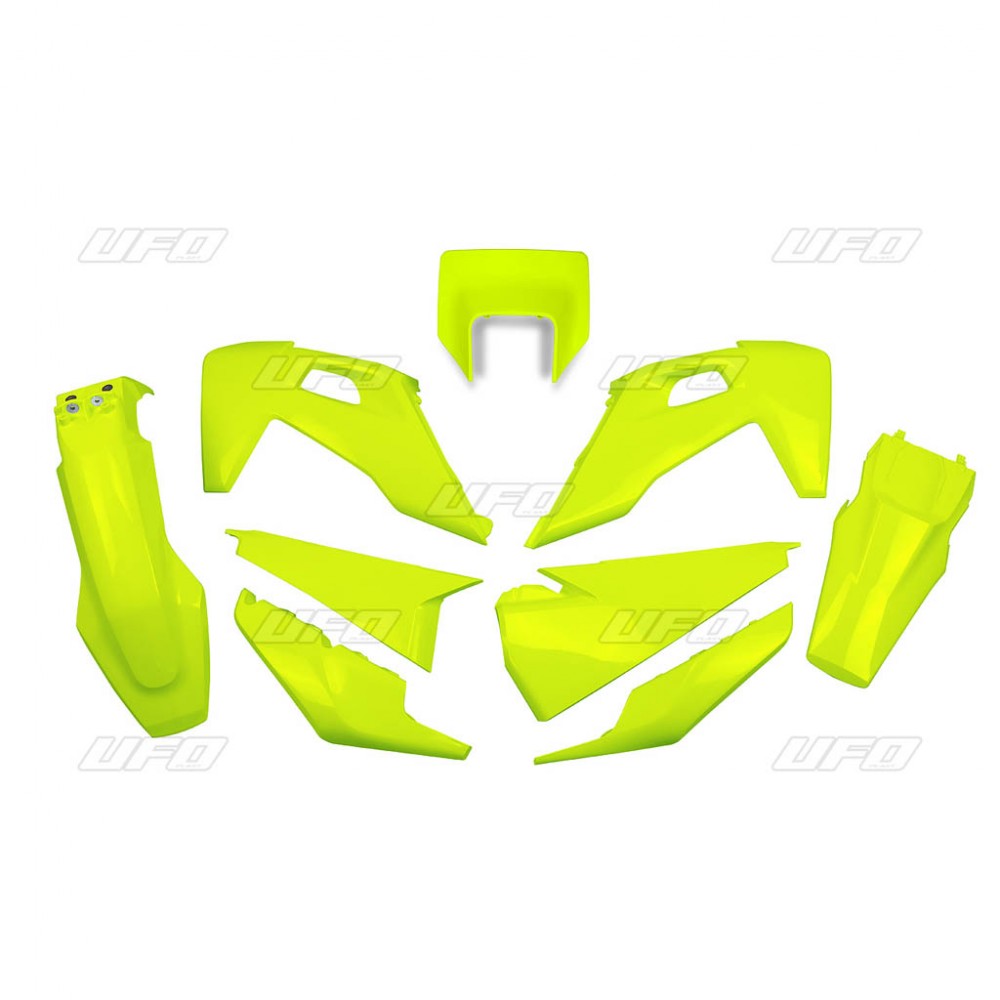 Complete set of plastics UFO HUKIT623DFLU