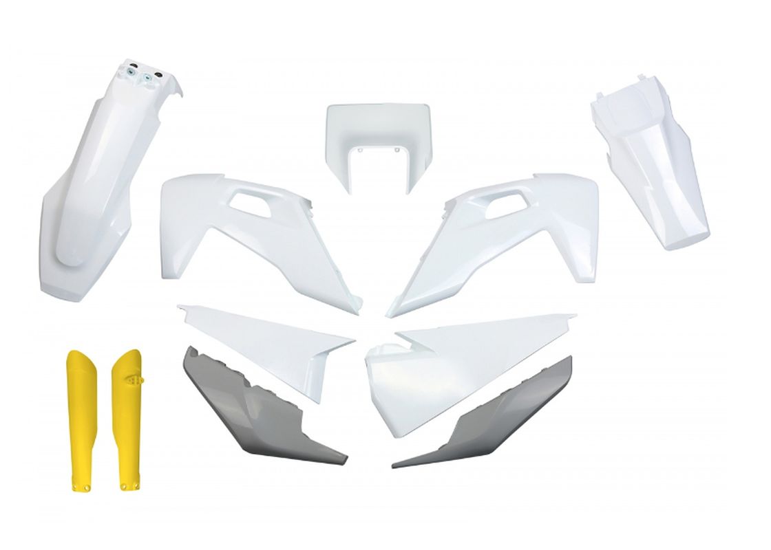 Complete set of plastics ( UFO HUKIT623F999