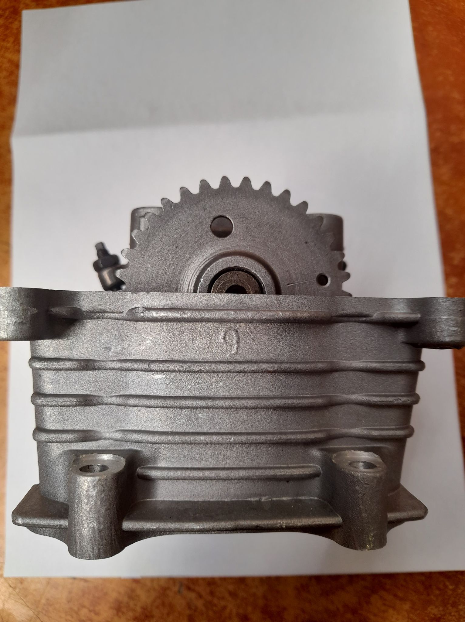 Levně Hlava kompletní s ventilAMI i hřídelí GY-6 47mm 80CC čínskéE 4T (Hlava kompletní s ventilAMI i hřídelí GY-6 47mm 80CC čínskéE 4T)
