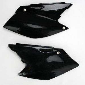 UFO boční tabulky zadní KAWASAKI KXF 250 04-05 barva černá - nahrazuje SU03932001