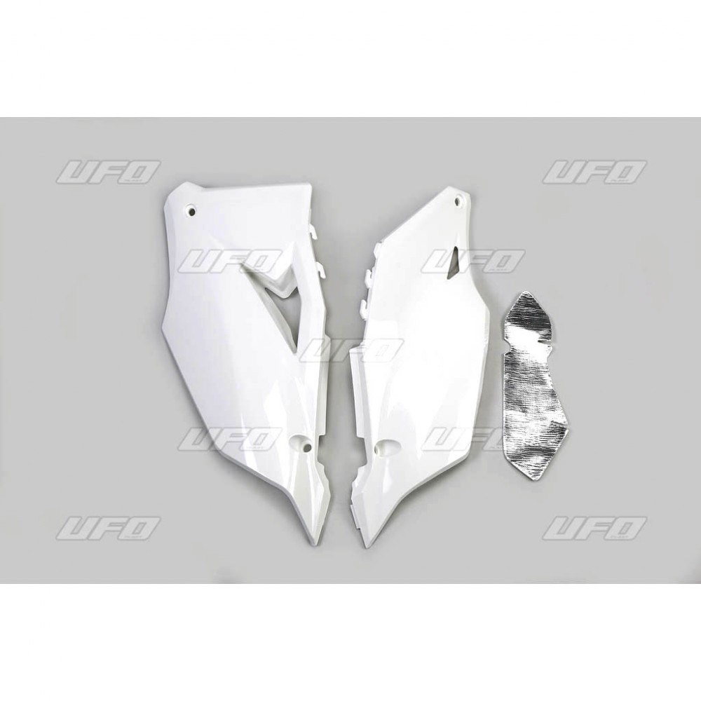 UFO boční tabulky zadní KAWASAKI KXF 450 19-23 , KXF 250 21-24 barva bílá