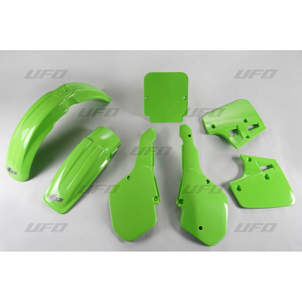 UFO kompletní sada plastů KAWASAKI KX 250 / 500 87, barva zelená (KA191E026)