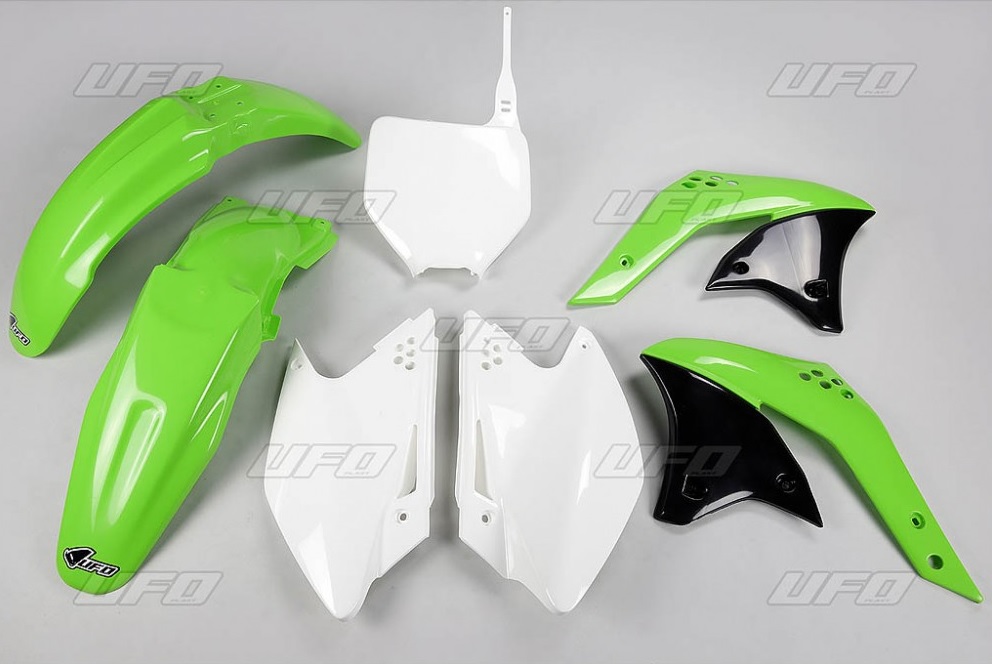 UFO kompletní sada plastů KAWASAKI KXF 250 07 barva OEM (zelená/bílá) (KA208E999)