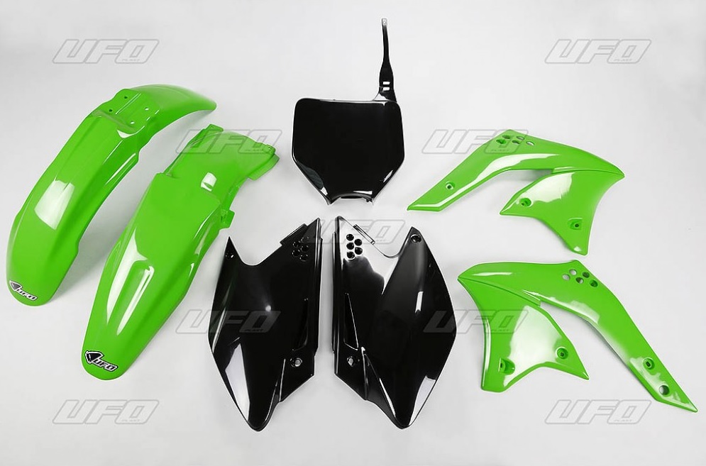 Complete set of plastics UFO KAKIT210999