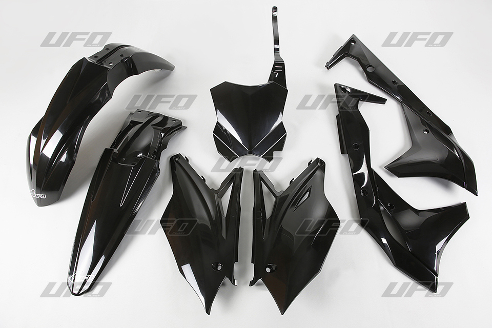 UFO kompletní sada plastů KAWASAKI KXF 250 17 barva černá (KA224E001)