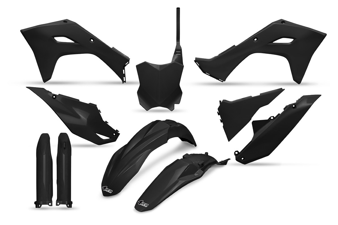 Complete set of plastics ( UFO KAKIT231F001