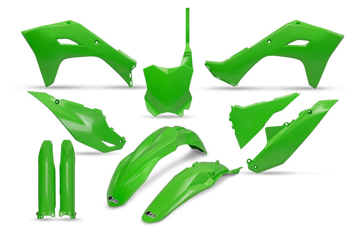 Complete set of plastics ( UFO KAKIT231F999