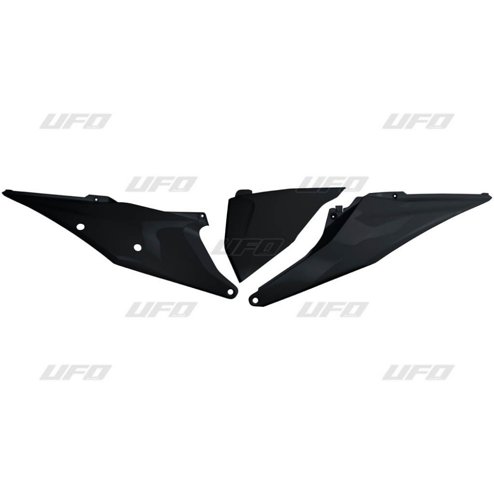 UFO boční tabulky na startovací číslo KTM SX/SXF(SX-F) 125/150/250/350/450 19-22, EXC 125 20-21, EXC/EXCF(EXC-F) 150/250/300/350/450/500 TPI 20-2023 s krytem vzduchového filtru barva černá