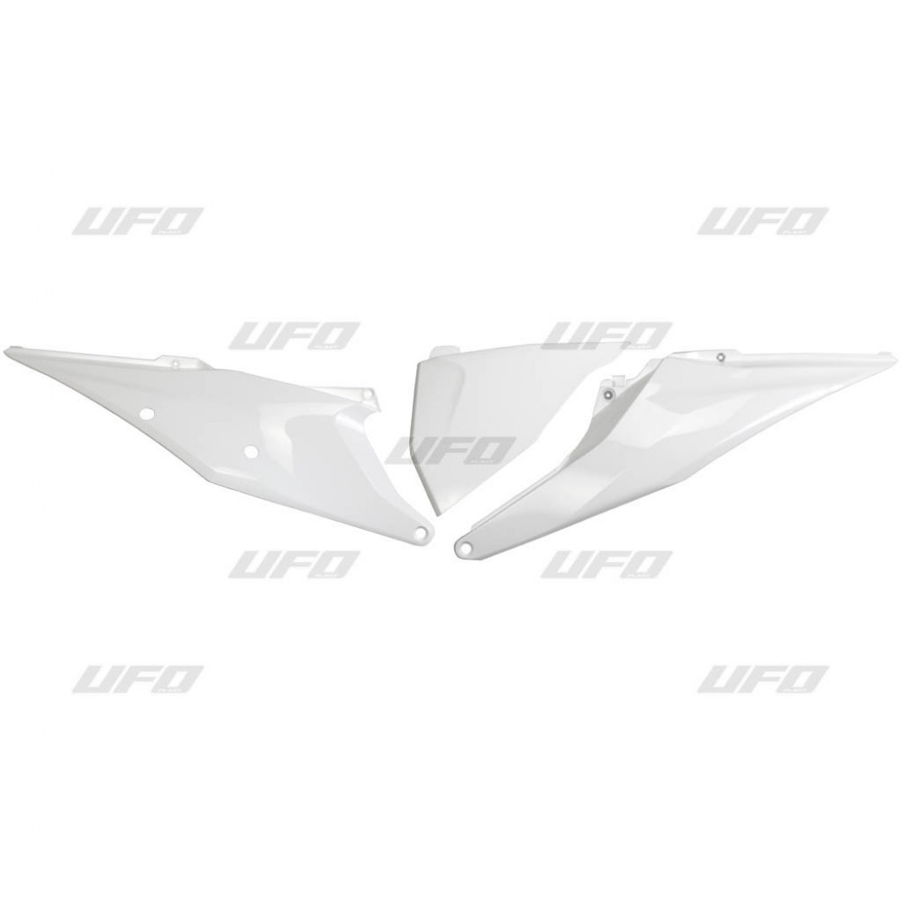 UFO boční tabulky na startovací číslo KTM SX/SXF(SX-F) 125/150/250/350/450 19-22, EXC 125 20-21, EXC/EXCF(EXC-F) 150/250/300/350/450/500 TPI 20-2023 s krytem vzduchového filtru barva bílá