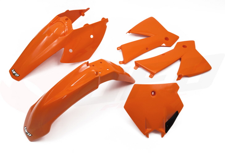 UFO kompletní sada plastů KTM SX/EXC 03-04 barva (oranžová) (KT502E999) (UFO kompletní sada plastů KTM SX/EXC 03-04 barva (oranžová) (KT502E999))