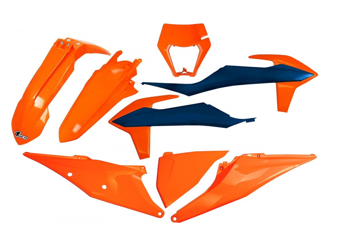 Complete set of plastics UFO KTKIT527999C