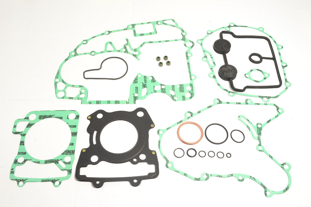 Levně ATHENA kompletní sada těsnění KTM DUKE 200 12-16, RC 200 15-16 (s těsněním víka ventilů) (ATHENA kompletní sada těsnění KTM DUKE 200 12-16, RC 200)