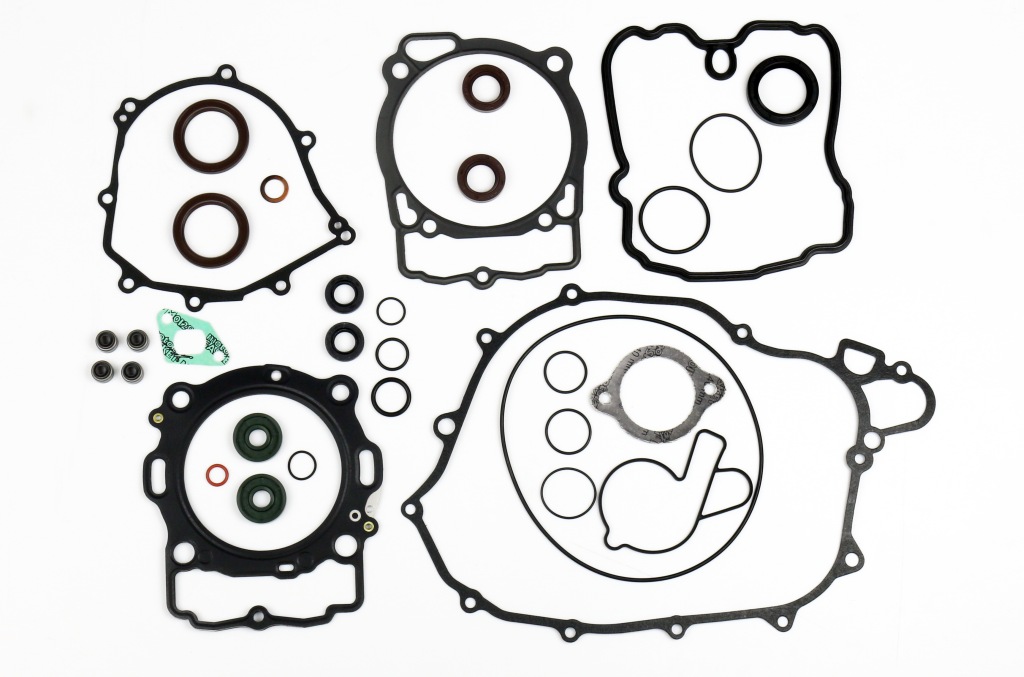 Levně ATHENA kompletní sada těsnění motoru s těsnícími prvky KTM SXF 450 14-15, HUSQVARNA FC 450 14-15 (ATHENA kompletní sada těsnění motoru s těsnícími)