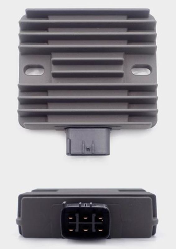 TOURMAX regulátor napětí KAWASAKI STX-12F (JT1200) 03-07, STX-15F 04-19, ULTRA 250/260/300/310 X/LX 07-19, MV MV AUGUSTA BRUTALE 675/800/920/990/1090 10-17, F3/F4 12-16 (21066-3718; 8000B3206) vyrobeno v Japonsku