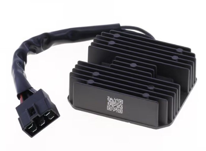 ATHENA regulátor napětí SUZUKI GSX-R 750 96-01, VL 1500 INTRUDER 98-04, GSX-R 600 97-00, DR 750 / 800 BIG 88-99, DR 650 RSE 92-96, AN 250 / 400 BURGMAN 98-02 (3280044D11000; 3280033E00000)