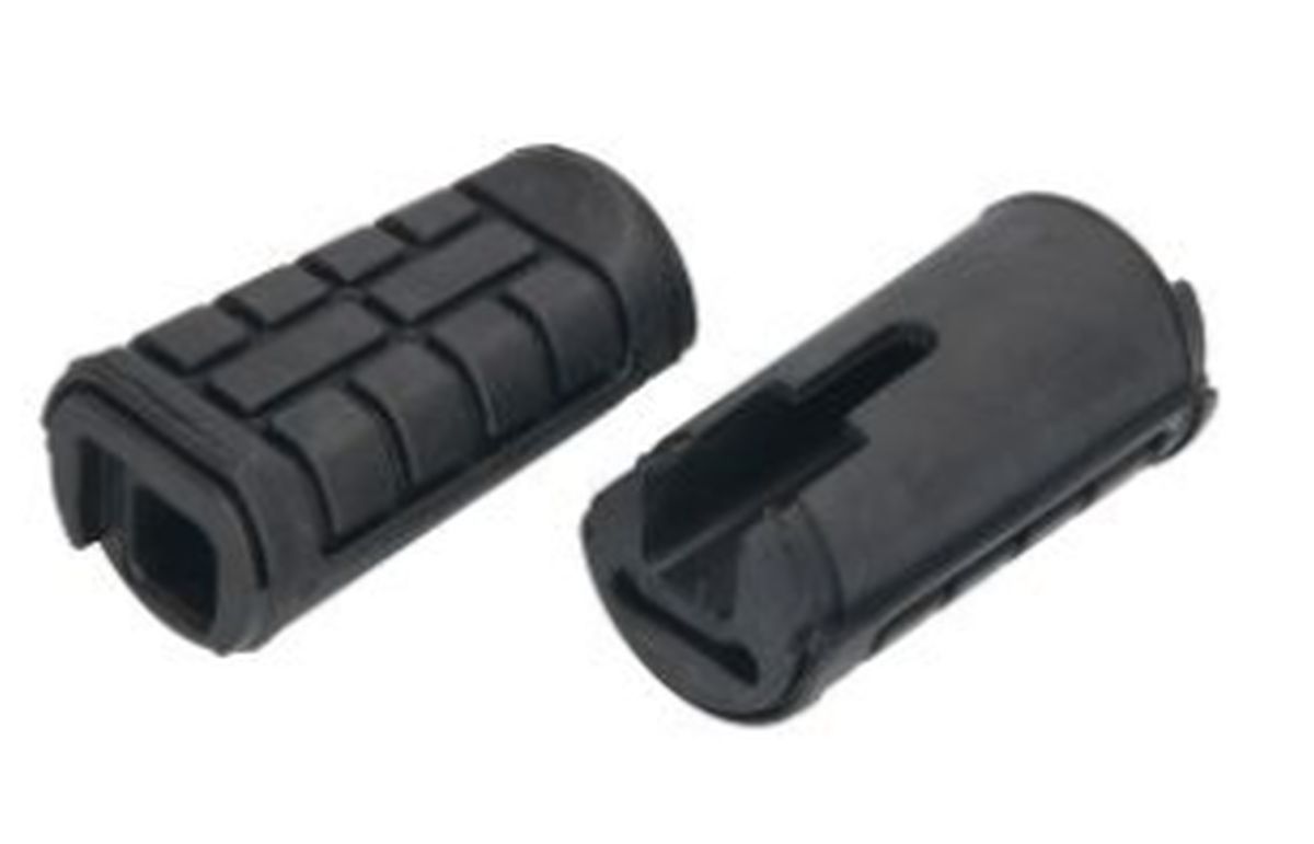 Driver's footrest rubbers TOURMAX STR-M02