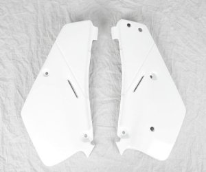 Side plates for starting number UFO SU03963041