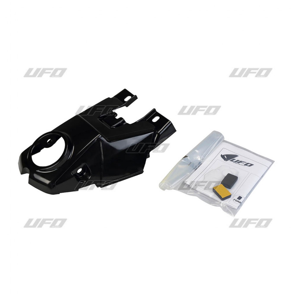 UFO kryt palivové nádrže SUZUKI RMZ 250 19-26, RMZ 450 18-26, barva černá