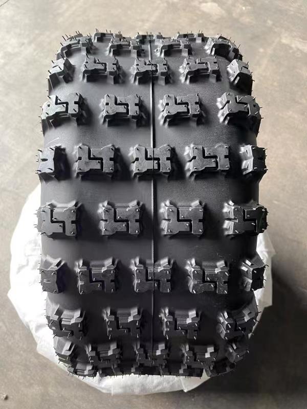 WANDA ATV 20X11-9 P3164 4PR TL DOT 2022 (WYSOKOŚĆ BIEŻNIKA 12MM)
