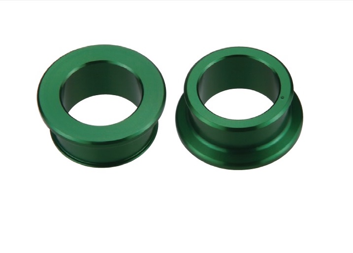 ACCEL rozpěrky zadního kola KAWASAKI KX/KXF 03-18, SUZUKI RMZ 250 04-06 barva zelená (11-1042-1)