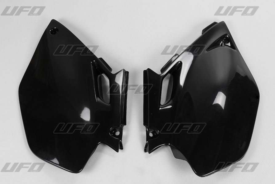 UFO boční tabulky na startovací číslo YAMAHA YZF 250/450 03-05 barva černá