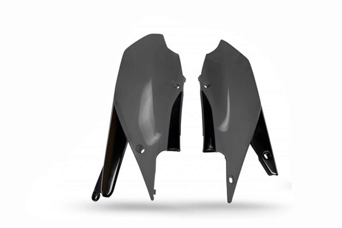 UFO boční tabulky na startovací číslo YAMAHA YZF 250 19-23, WRF 250 20-25, YZF 450 18-22, WRF 450 19-25, barva šedá