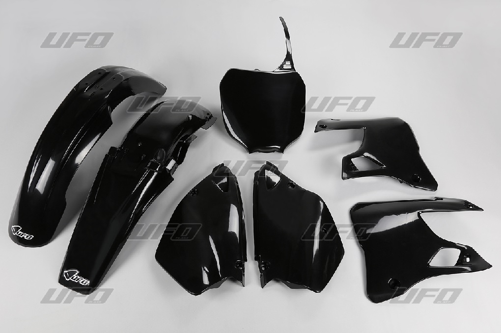 UFO kompletní sada plastů YAMAHA YZ 125 '00-'01, YZ 250 '00-'01 barva černá (YA300E001)