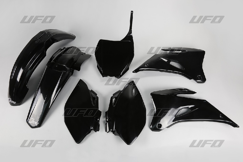 UFO kompletní sada plastů YAMAHA YZF 250 '06-'09, YZF 450 '06-'09 barva černá (YA305E001)
