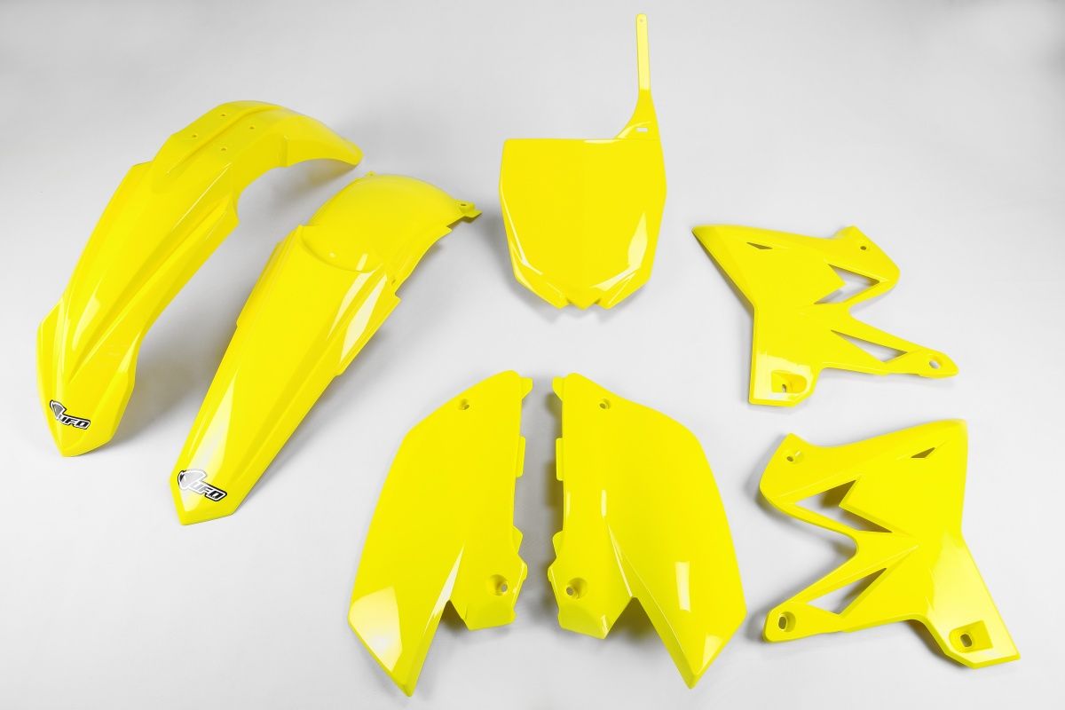 Complete set of plastics UFO YAKIT312101