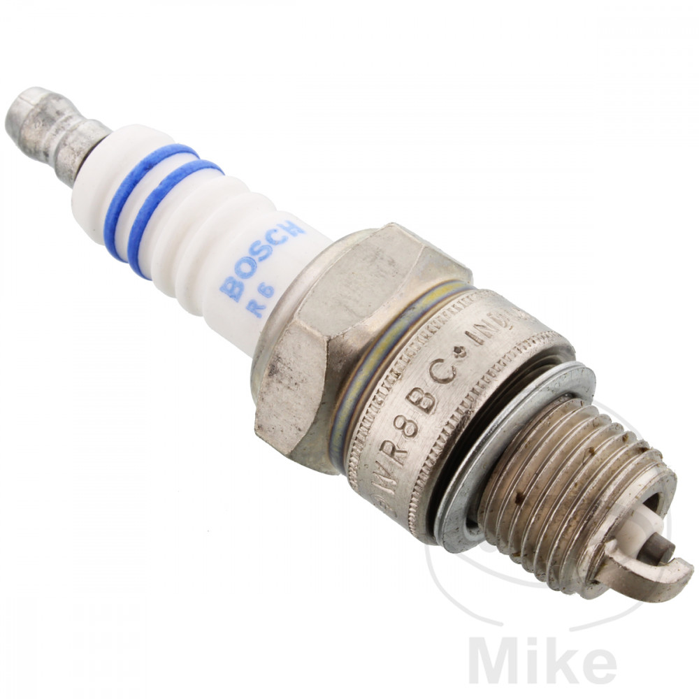 Levně Bosch zapalovací svíčka Bosch WR8BC+ HONDA NCZ 50 MOTOCOMPO 81, ND 50 M MELODY 82-84, QR 50 83-97, SUZUKI JR 50 90-07