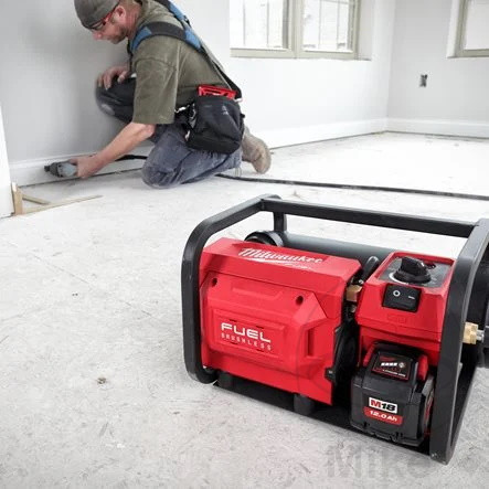 Milwaukee akumulátor kompresor 18V SOLO M18FAC-0