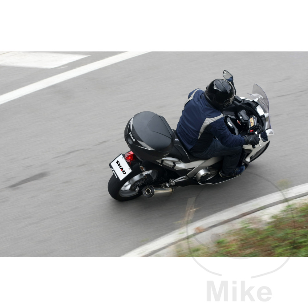 Shad horní kufr černý 39 litrů Shad SH39 s platem APRILIA ARRECIFE 125 04-06, ARRECIFE 200 04-06, ARRECIFE 250 04-06, ATLANTIC 125 IE 12-13, ATLANTIC 125 03-12, ATLANTIC 200 04-05, ATLANTIC 250 04-06...